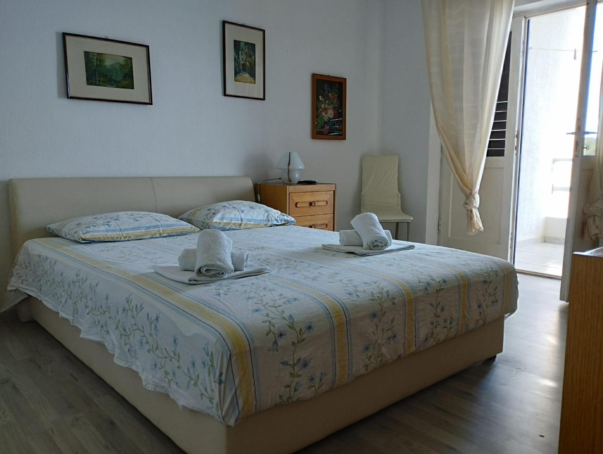 Borovik Guest House Živogošće Rom bilde